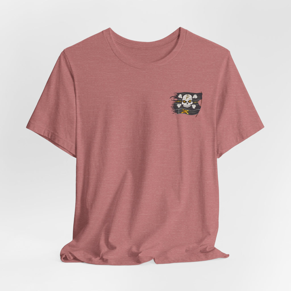 Pirate Skull Flag Tee — Distressed Jolly Roger Graphic T-Shirt