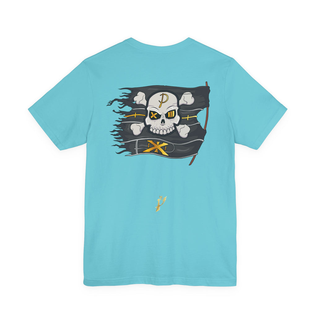 Pirate Skull Flag Tee — Distressed Jolly Roger Graphic T-Shirt