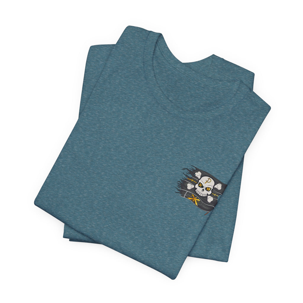 Pirate Skull Flag Tee — Distressed Jolly Roger Graphic T-Shirt