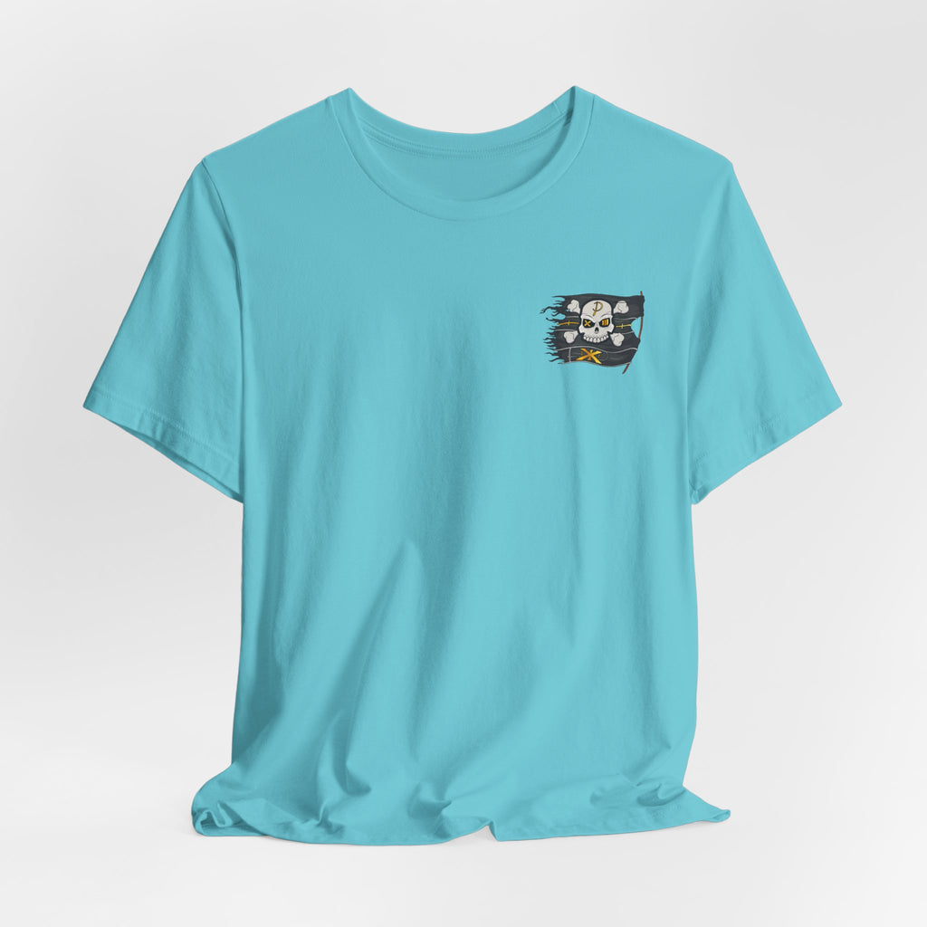 Pirate Skull Flag Tee — Distressed Jolly Roger Graphic T-Shirt