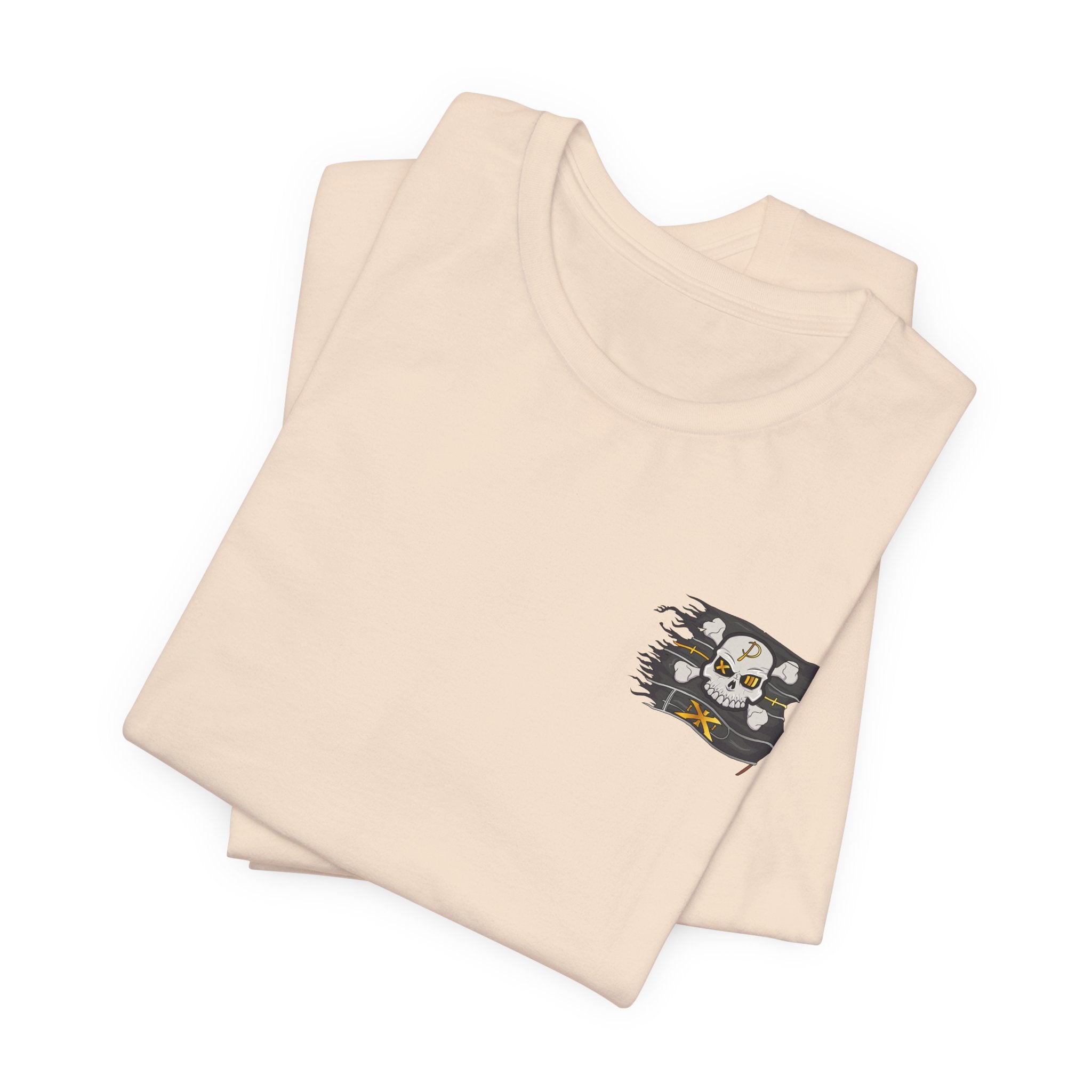 Pirate Skull Flag Tee — Distressed Jolly Roger Graphic T-Shirt
