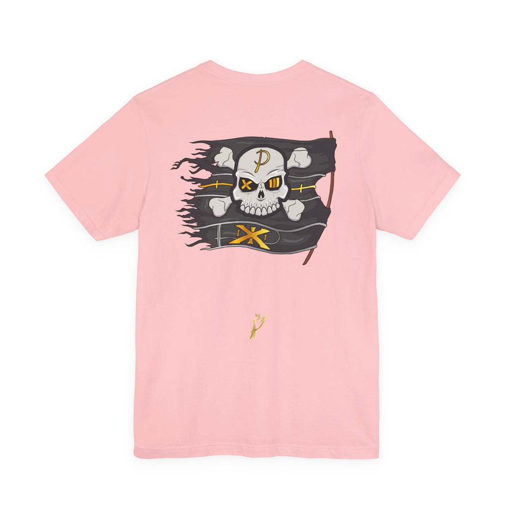 Pirate Skull Flag Tee — Distressed Jolly Roger Graphic T-Shirt