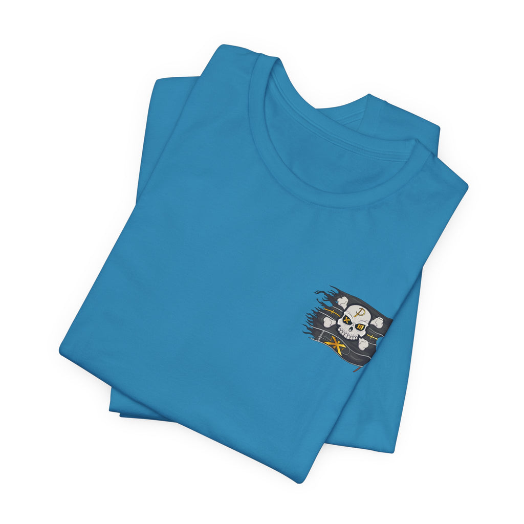 Pirate Skull Flag Tee — Distressed Jolly Roger Graphic T-Shirt