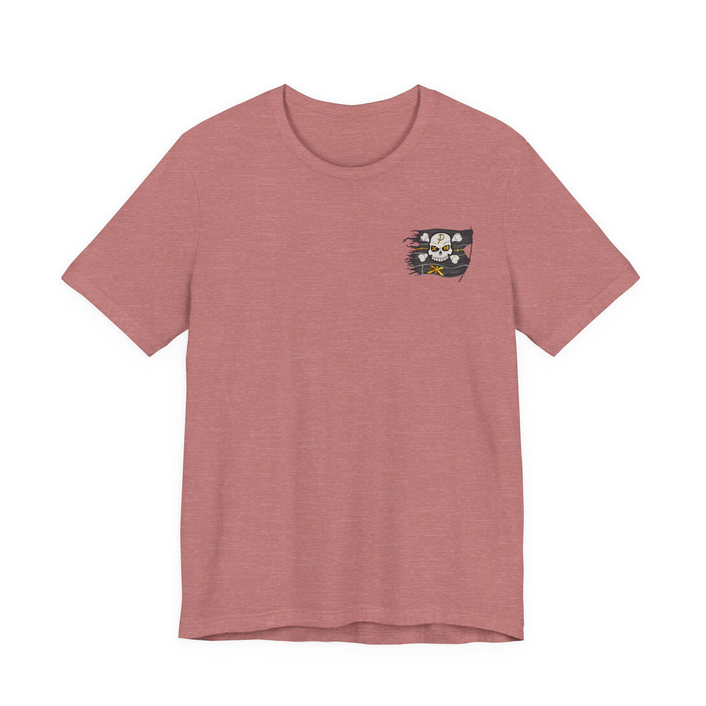 Pirate Skull Flag Tee — Distressed Jolly Roger Graphic T-Shirt