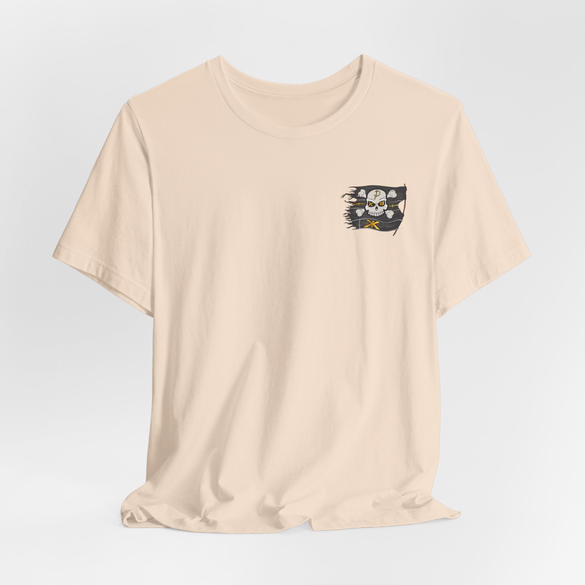 Pirate Skull Flag Tee — Distressed Jolly Roger Graphic T-Shirt