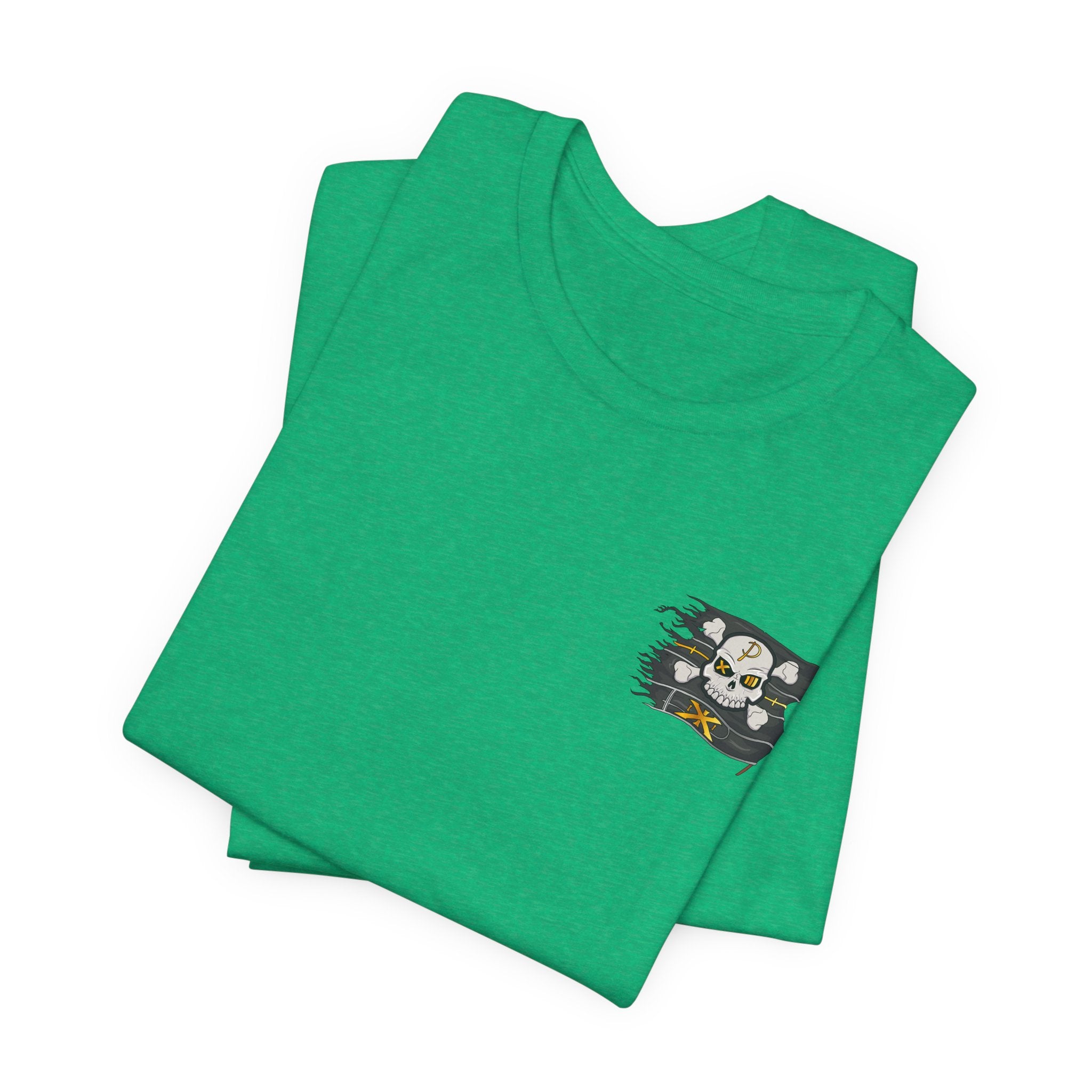 Pirate Skull Flag Tee — Distressed Jolly Roger Graphic T-Shirt