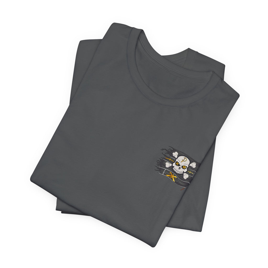 Pirate Skull Flag Tee — Distressed Jolly Roger Graphic T-Shirt