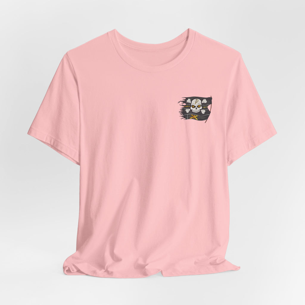 Pirate Skull Flag Tee — Distressed Jolly Roger Graphic T-Shirt