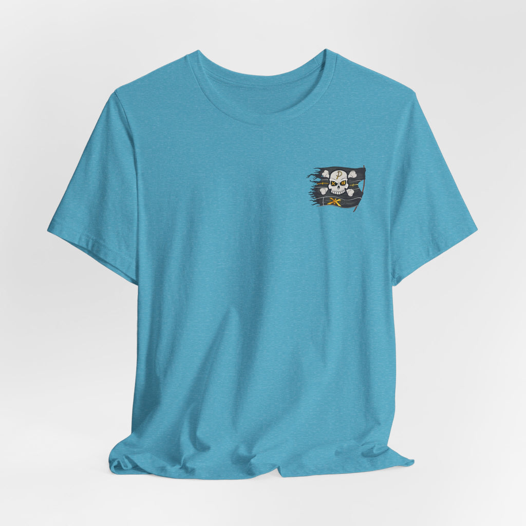 Pirate Skull Flag Tee — Distressed Jolly Roger Graphic T-Shirt