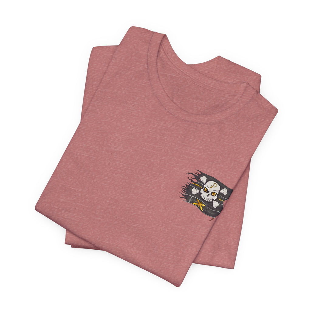 Pirate Skull Flag Tee — Distressed Jolly Roger Graphic T-Shirt